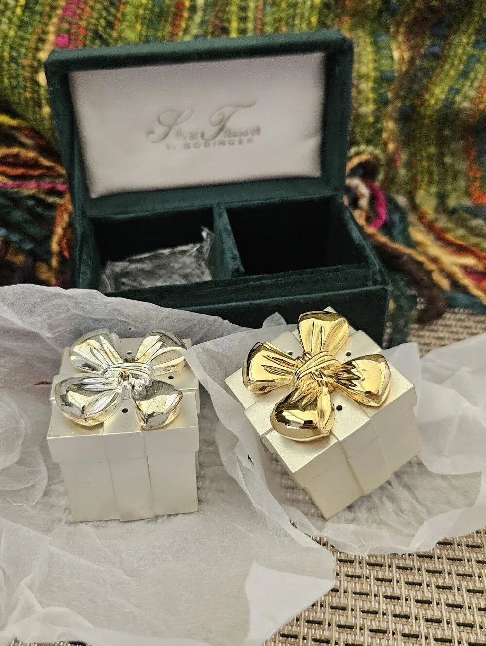 Godinger Salt & Pepper Shakers, Silver Treasures, Present Salt & Pepper Shakers